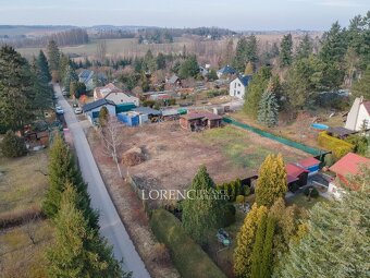 Krásný pozemek v chatové oblasti u lesa, ideální pro výstavb - 8