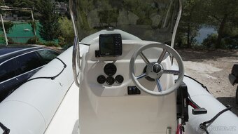 Bombard Sunrider 550 Hypalon – výborný stav, vlek, výbava - 8