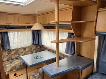 Hobby De Luxe 440 / 100 km/h/ Francouzská postel - 8