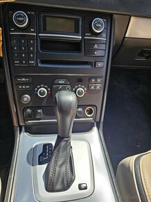 Prodám Volvo XC 90 AWD Executive Sport - 8