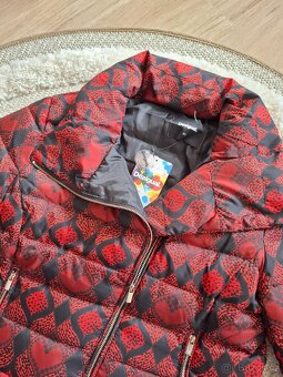 Péřová bunda Desigual - 8