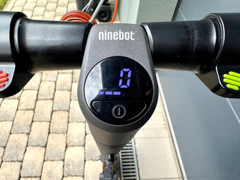 Segway Ninebot E25E - velmi pěkný stav - 8