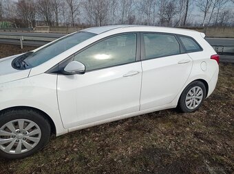 Hyundai i30 combi 1.6 benzin 88kw typ 4GFG - 8