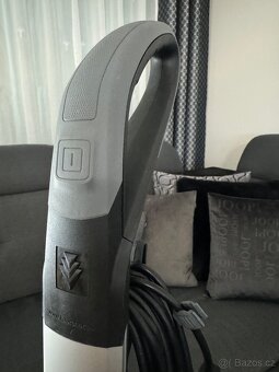 Čistič podlah Kärcher - 8