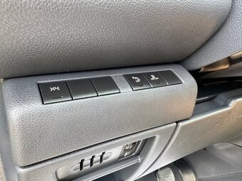 Peugeot 5008 2.0HDi DVD GARANCE KM - 8