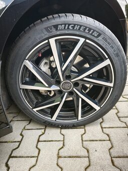 Audi A6 - 8