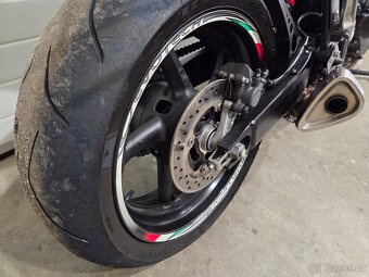 Honda CB 600 F Hornet - 8