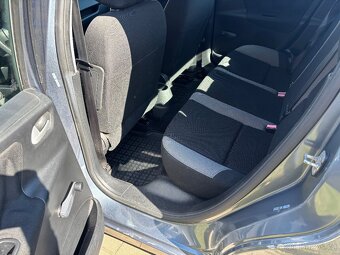 PREDÁM PEUGEOT 207 1,4hdi - 8