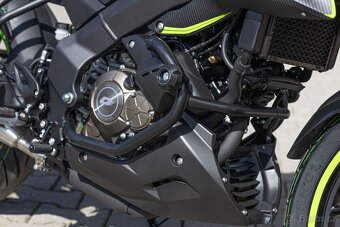 QJ Motor SRK 125 S - 8