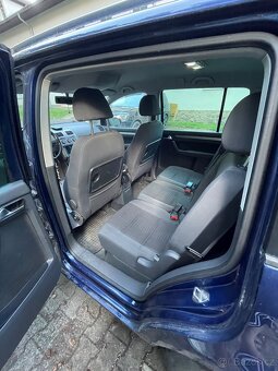 Volkswagen Touran - 8