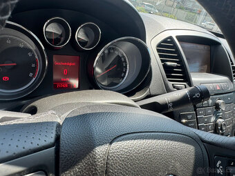 OPEL INSIGNIA 1.8 6Q 2009 - 8