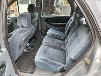 Renault megane scenic 1,6 - 8