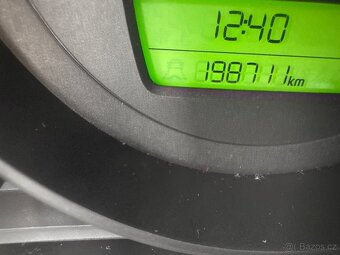 Prodám škoda citigo 1.0 44 kw 2012 198800 km - 8
