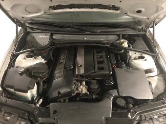 Bmw E46 320i Touring facelift servisní historie, pěkný stav - 8