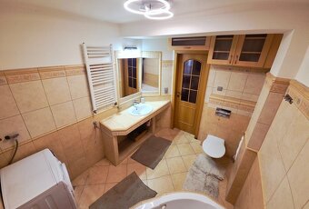 Pronájem 2kk s garáží, zahradou a zimní zahradou - 8