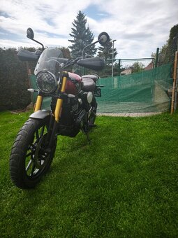 Triumph Scrambler 400 X (2024) nový , 8800 km, SLEVA - 8