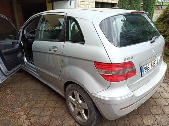 Mercedes -Benz B150 - 8