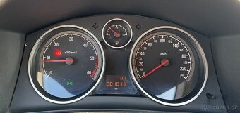 Opel Astra H - 8