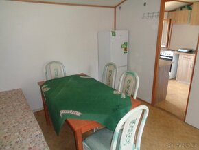Dřevěné chatky k pronájmu - 8