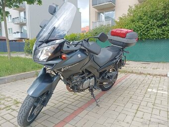 Suzuki V-Strom DL-650 - 8