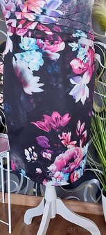 NÁDHERNÉ PRUŽNÉ POUZDROVÉ ŠATY - BONPRIX - vel. 44/46 - 8
