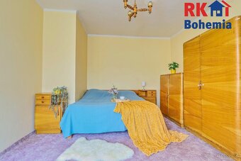 Nabízím k prodeji 2 rodinné domy s velkým pozemkem v obci By - 8