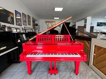 Červený klavír August Forster po opravě, REZERVACE - 8