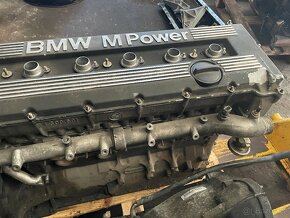 Bmw M5 e34 motor S38B36 315ps - 8