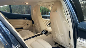 Porsche Panamera 4S V8 400PS - 8