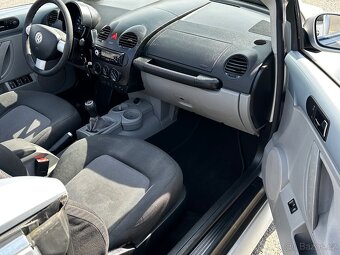 VW New Beetle kabriolet 1.6MPi, r.2004, STK - 8