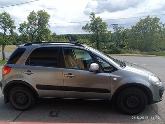 Suzuki SX4 - 8