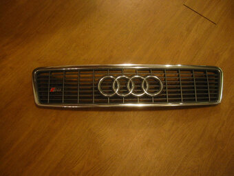 AUDI A8, S8 D2 - přední maska + mřížka 1999 - 2002 - 8
