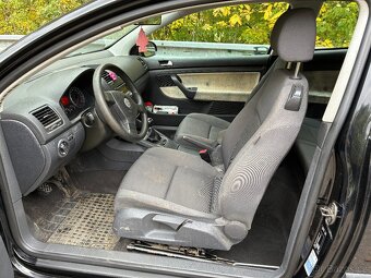 VW Golf V 1.9 TDI - 8