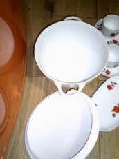 Prodám jídelní soupravu nepoškozená - 8