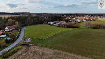 Atraktivní stavební parcela 838 m² v nové zástavbě obce Vese - 8