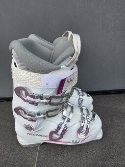 Dívčí lyže ATOMIC VANTAGE, 150 cm + lyžáky + přilba - 8