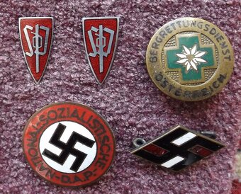 odznaky - různé druhy - 8