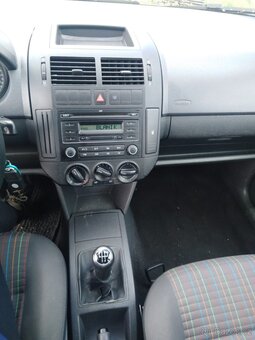 VW  Polo 1,2 - 8