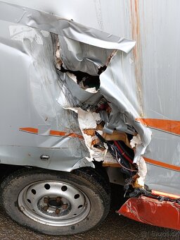 RENAULT MASTER BURSTNER 3.0TDI,100KW,R.V.2006 - 8
