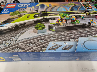 LEGO® City 60337 Expresní vláček + mini dárek - 8