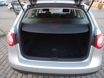 VW Passat Combi 2.0 TDI - 8
