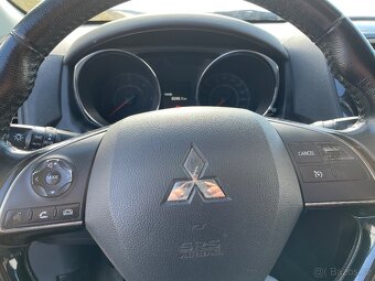 Mitsubishi ASX - 8