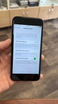 iPhone 7 32GB - 8