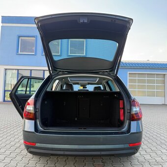 ŠKODA OCTAVIA 3 STYLE facelift Kombi benzin PANO DSG - 8