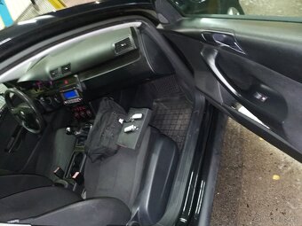 VW PASSAT B6 SPORTLINE 2,0 TDi 103kw - 8