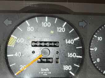 Mercedes Benz w201 190D - 8