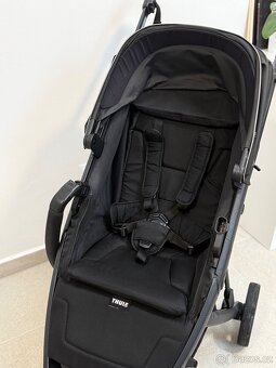 Thule Spring Black/Midnight Black - 8