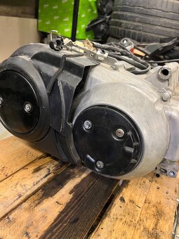 Motor Yamaha T-Max 500 - 8