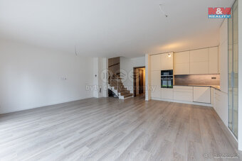 Prodej rodinného domu, 269 m², Karlovy Vary, ul. Přímá - 8
