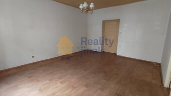 Prodej bytu 2+1, OV, 84 m2, lodžie, sklep, ul. Verdunská, Pr - 8